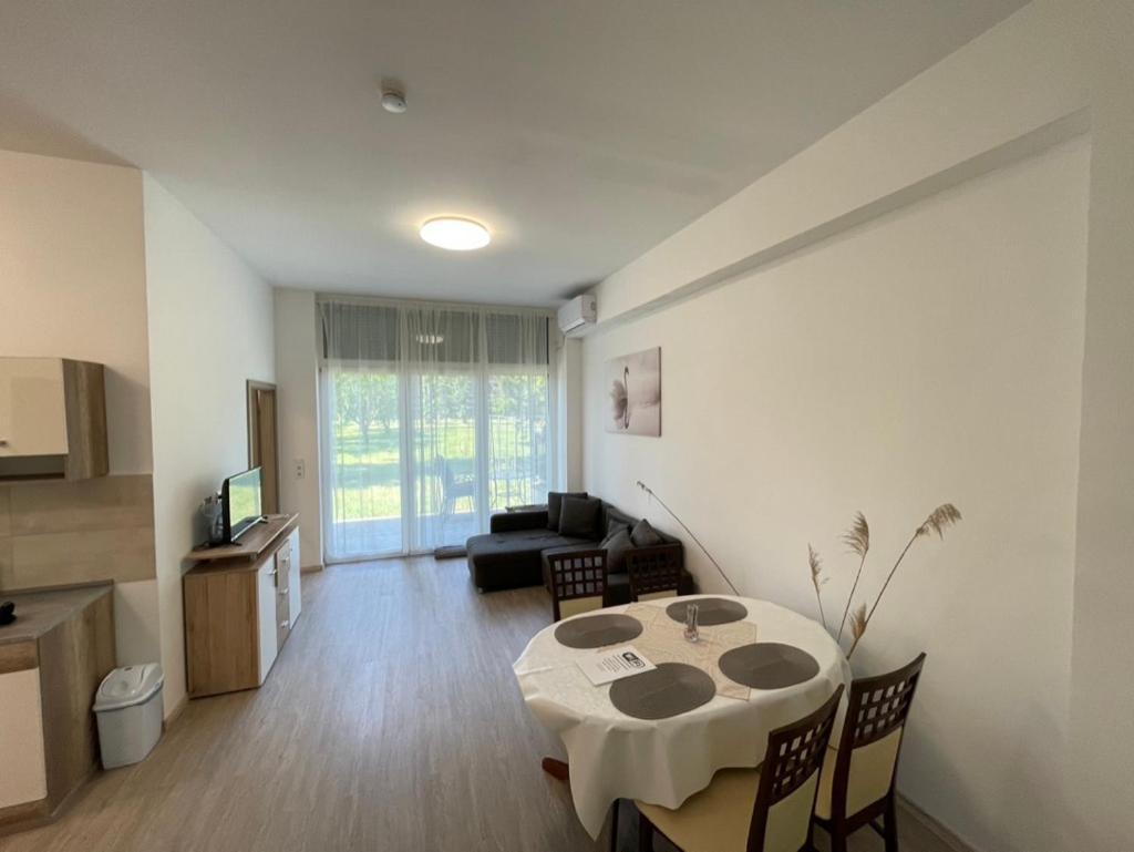 Gyoengybagoly Apartman Balatonberény Kültér fotó